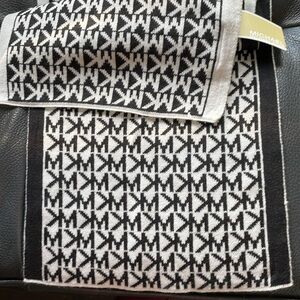 Michael Kors Scarf Signature Logo Slim Profile Black White Monogram Pattern NWT